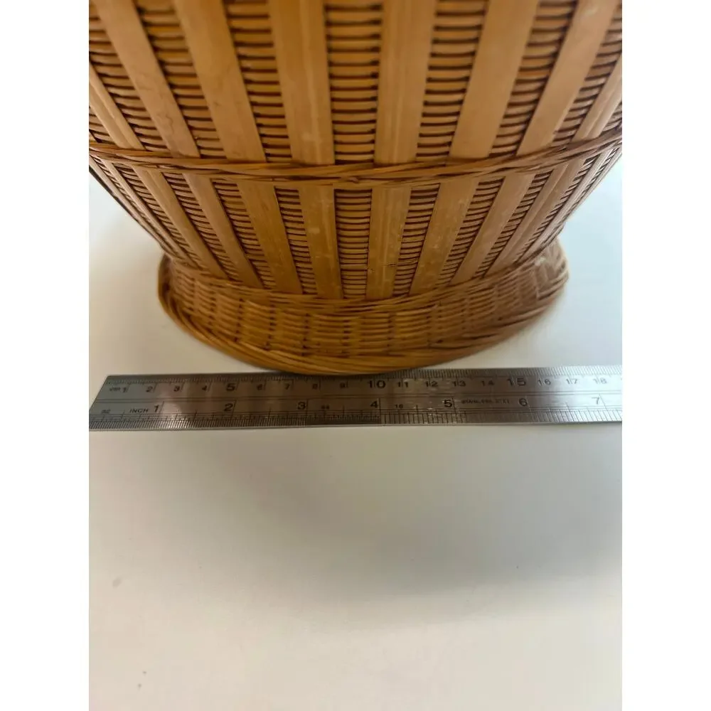 Vintage basket 40's hand-woven bamboo rattan ginger jar lidded handle pedestal